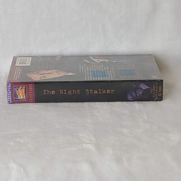 The Night Stalker 1996 VHS Factory Sealed Darren McGavin Horror Comedy Kolchak - Picture 6 of 9